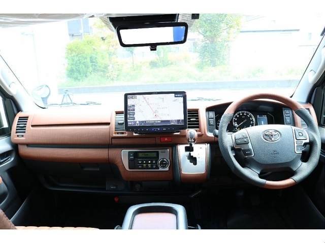 TOYOTA Hiace Van Super GL Long Beige 2025′ EZFEY