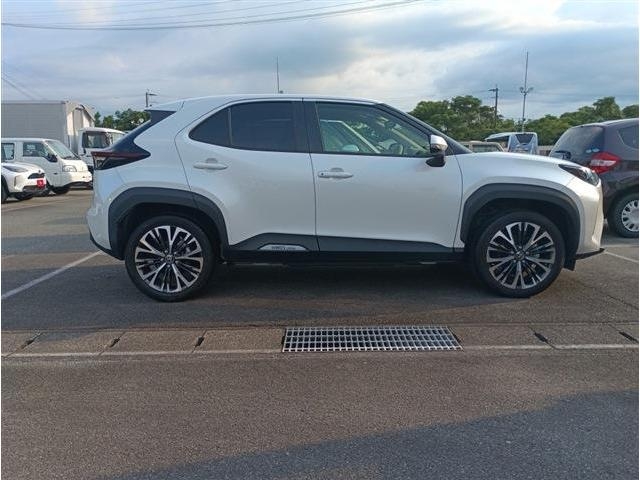 TOYOTA Yaris Cross 1.5HYBRID Z* Pearl White 2022′ EZFUE