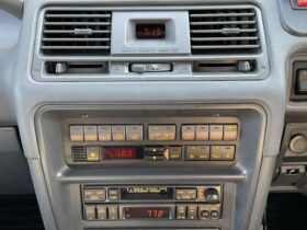 
									MITSUBISHI Pajero Mid-roof-wide Exceed Diesel Silver/Navy Blue 1995′ F04H8 full								