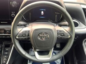 
									TOYOTA Voxy S-Z Pearl White 2024′ F1EU9 full								
