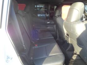 
									TOYOTA Land Cruiser Wagon VX Pearl White 2024′ F1F73 full								