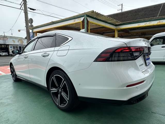 Honda Accord e:HEV Pearl White 2024′ F1FBU