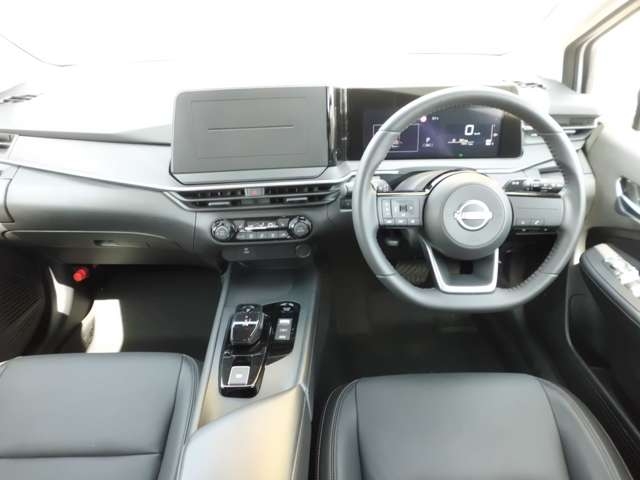 NISSAN Note X FOUR 90th Anniversary Pearl White 2024′ F1FYQ