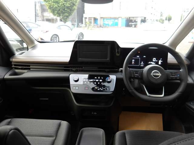 NISSAN Serena e-4ORCE Highway Star V Blue 2025′ F1G0F