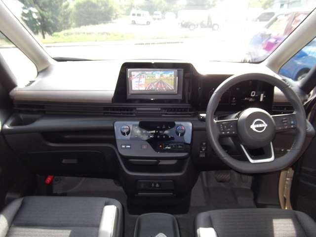 NISSAN Serena e-4ORCE Highway Star V Beige 2025′ F1G0I