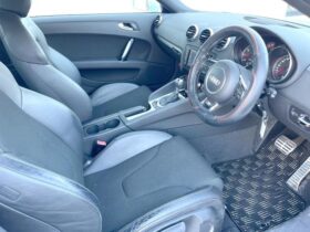 
									Audi TT 1.8 TFSI S-Line Package White 2013′ F1GO9 full								
