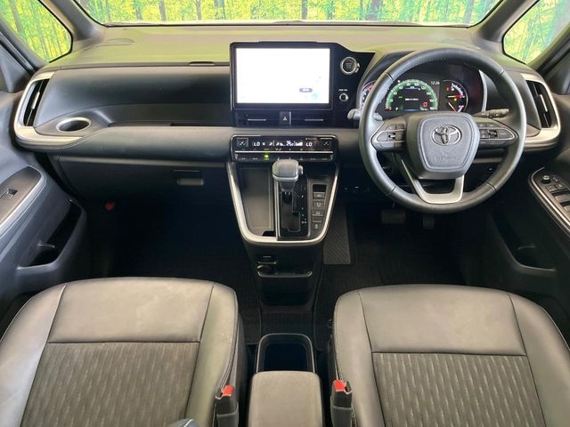 TOYOTA Noah S-Z Pearl White 2023′ F1GS5