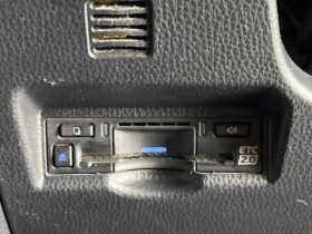 
									TOYOTA Noah S-Z Pearl White 2023′ F1GS5 full								