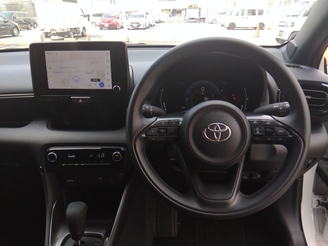 TOYOTA Yaris 1500 G (Petrol) 5-Door F Pearl White 2025′ F1ITE