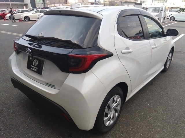 TOYOTA Yaris 1500 G (Petrol) 5-Door F Pearl White 2025′ F1ITE
