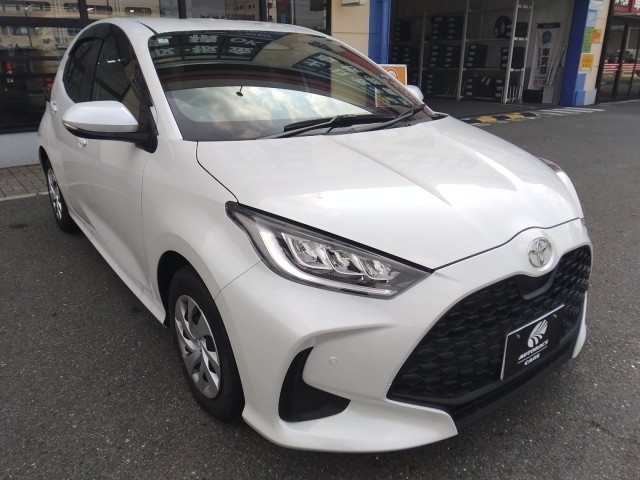 TOYOTA Yaris 1500 G (Petrol) 5-Door F Pearl White 2025′ F1ITE