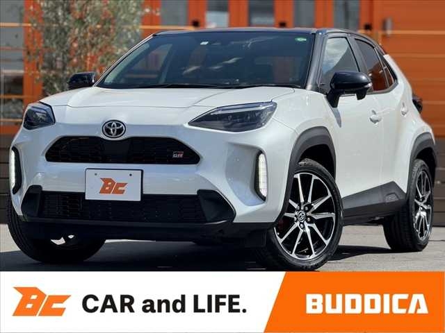 TOYOTA Yaris Cross Hybrid GR Sport   Two-Tone Color Pearl White 2023′ F1JU4