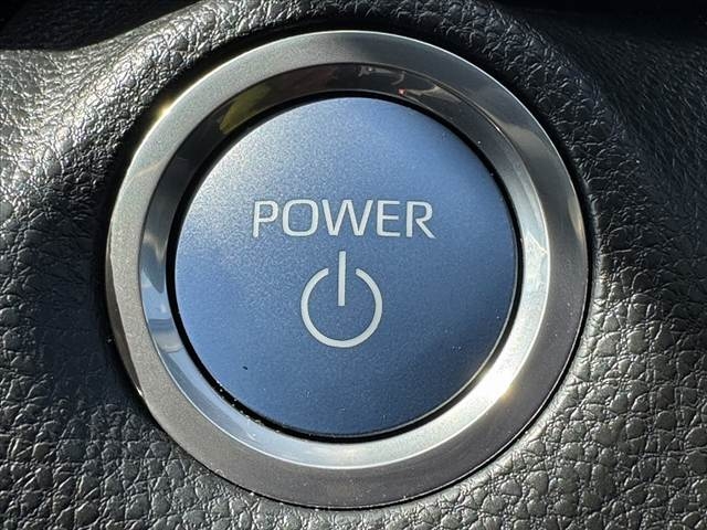 TOYOTA Yaris Cross Hybrid GR Sport   Two-Tone Color Pearl White 2023′ F1JU4
