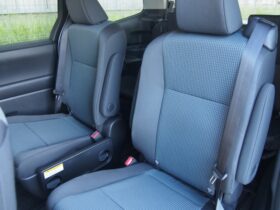 
									TOYOTA Noah X Gray 2025′ F21W5 full								