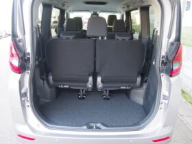 
									TOYOTA Noah X Gray 2025′ F21W5 full								