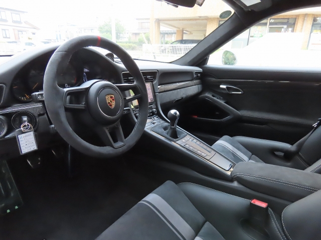 Porsche 911 GT3 Pearl White 2019′ F2P2Z