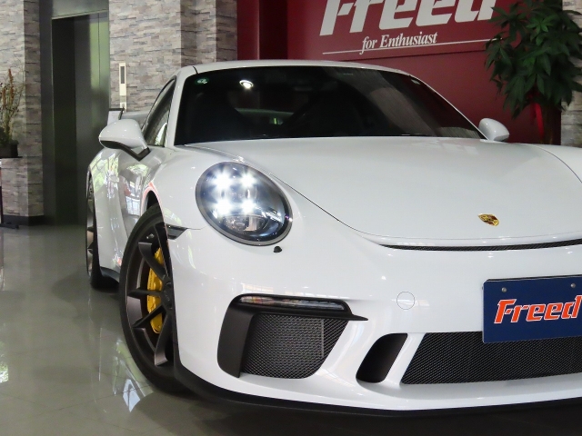 Porsche 911 GT3 Pearl White 2019′ F2P2Z