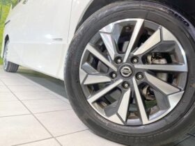 
									NISSAN Serena Highway Star V Pearl White 2021′ F3KAH full								