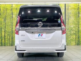 
									NISSAN Serena Highway Star V Pearl White 2021′ F3KAH full								