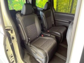 
									TOYOTA Voxy Hybrid S-Z Pearl White 2024′ F3KCB full								