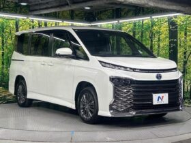 
									TOYOTA Voxy S-Z Pearl White 2024′ F3KDM full								