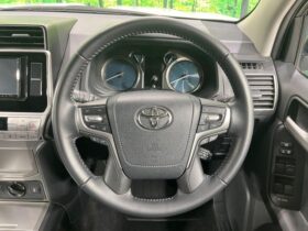 
									TOYOTA Land Cruiser Prado TX L Packet Matte Black Ed Pearl White 2023′ F3KOD full								
