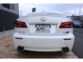 
									Lexus IS Base Grade Pearl White 2011′ F3L1D full								