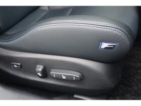 
									Lexus IS Base Grade Pearl White 2011′ F3L1D full								