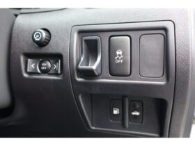 
									Lexus IS Base Grade Pearl White 2011′ F3L1D full								