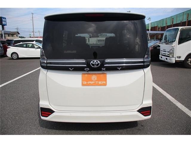 TOYOTA Voxy 2.0 S-Z 7 Person White 2024′ F3OJ0