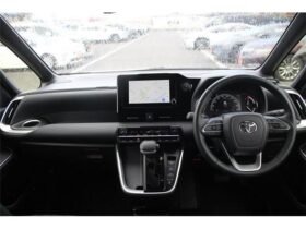 
									TOYOTA Voxy 2.0 S-Z 7 Person White 2024′ F3OJ0 full								