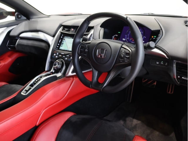 Honda NSX Base Grade Red 2017′ F4U9Z