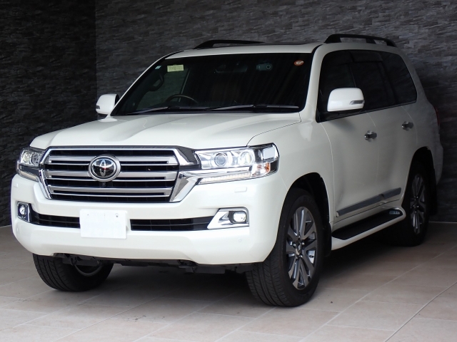 TOYOTA Land Cruiser Wagon ZX Pearl White 2021′ F5HDT