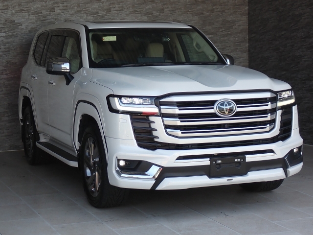 TOYOTA Land Cruiser Wagon ZX Diesel Turbo Pearl White 2022′ F5HKQ