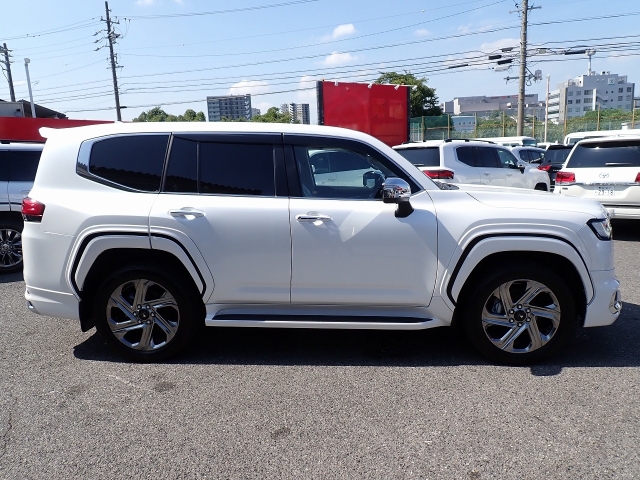 TOYOTA Land Cruiser Wagon ZX Diesel Turbo Pearl White 2022′ F5HKQ