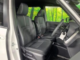 
									TOYOTA Noah S-Z Pearl White 2025′ F5PAQ full								