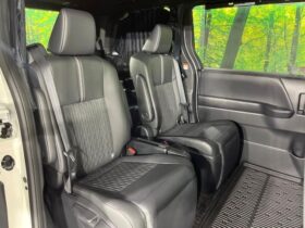 
									TOYOTA Noah S-Z Pearl White 2025′ F5PAQ full								