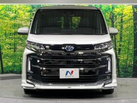 
									TOYOTA Noah S-Z Pearl White 2025′ F5PAQ full								
