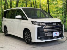 
									TOYOTA Noah S-Z Pearl White 2023′ F5PQO full								