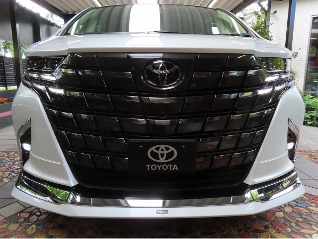 TOYOTA Alphard Spacious Lounge Modelista Pearl White 2025′ F5PX0