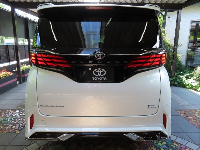 TOYOTA Alphard Spacious Lounge Modelista Pearl White 2025′ F5PX0