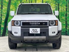 
									TOYOTA Land Cruiser Wagon VX Pearl White 2024′ F5RCB full								