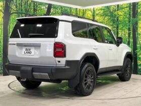 
									TOYOTA Land Cruiser Wagon VX Pearl White 2024′ F5RCB full								