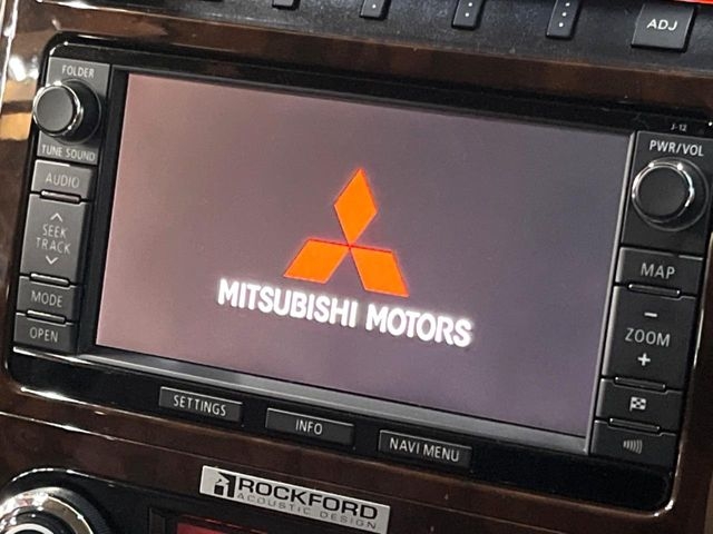 MITSUBISHI Pajero Super Exceeded Pearl White 2014′ F5U9S