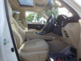 
									TOYOTA Land Cruiser Wagon ZX Pearl White 2024′ F7ML5 full								
