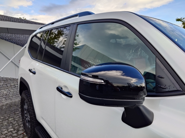 TOYOTA Land Cruiser Wagon GR Sport Pearl White 2023′ F7ML7