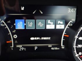 
									TOYOTA Land Cruiser Wagon GR Sport Pearl White 2023′ F7ML7 full								