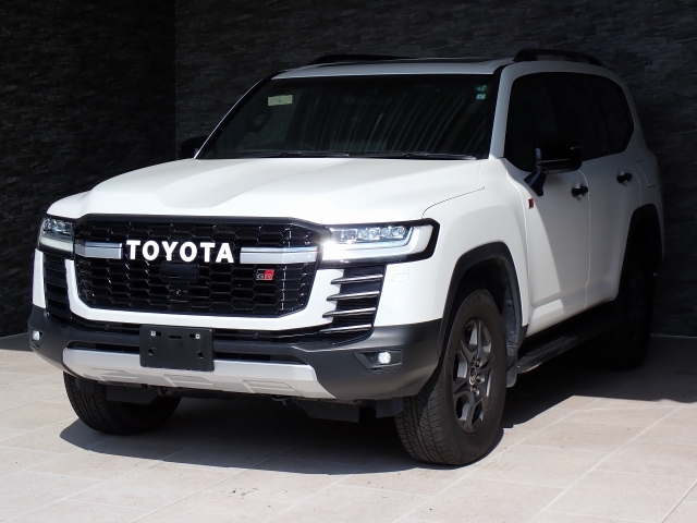 TOYOTA Land Cruiser Wagon GR Sport Diesel Turbo Pearl White 2023′ F7MNP