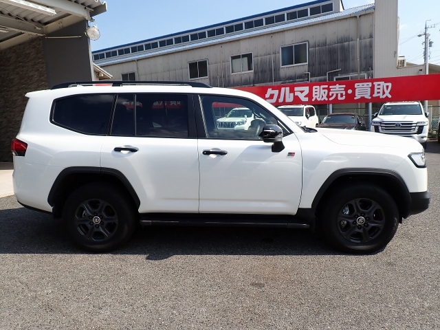 TOYOTA Land Cruiser Wagon GR Sport Diesel Turbo Pearl White 2023′ F7MNP