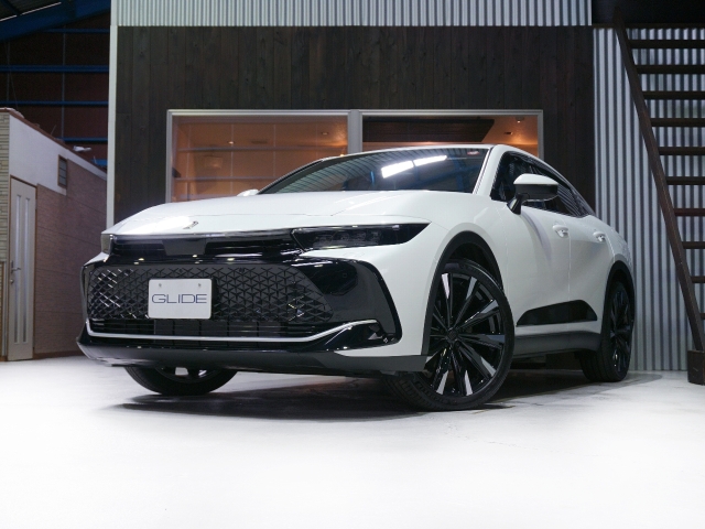 TOYOTA Crown CrossOver RS Advanced White 2023′ F7MQ4